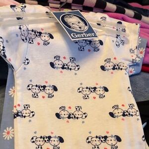 Gerber White Onesie with Puppy and Heart Print